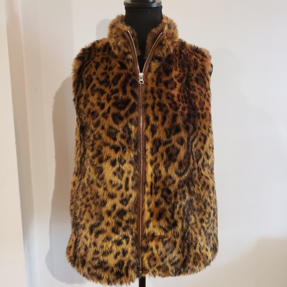 J. Crew Faux Fur Leopard Print Zip Up Vest Size XS